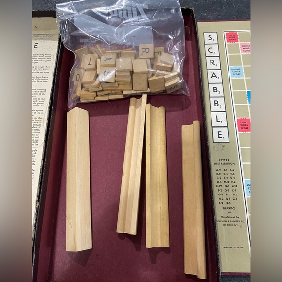 Old Scrabble game. Complete. - Picture 3 of 6